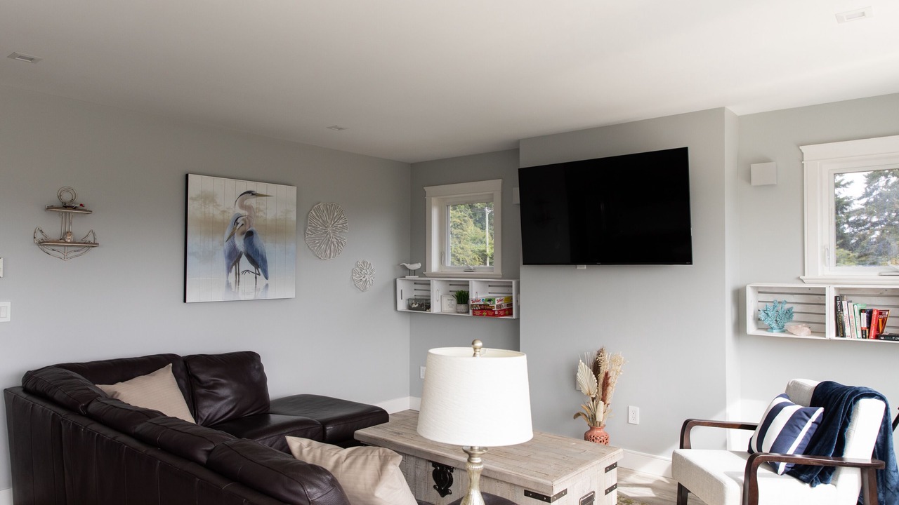 Photo of Livingroom in Courtenay