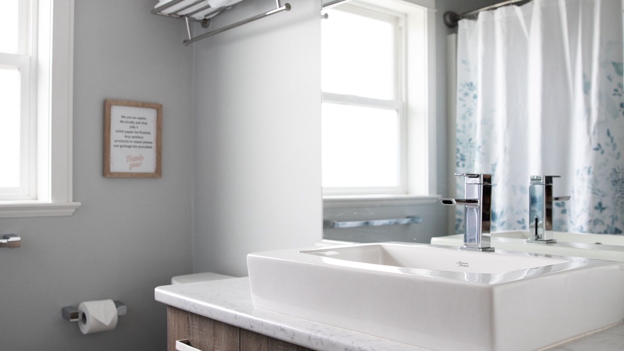 Photo of Bathroom in Courtenay