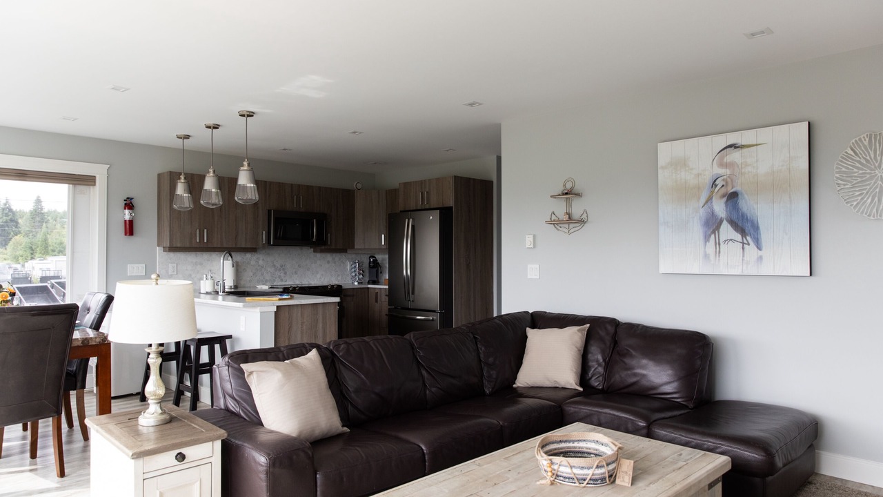 Photo of Livingroom in Courtenay