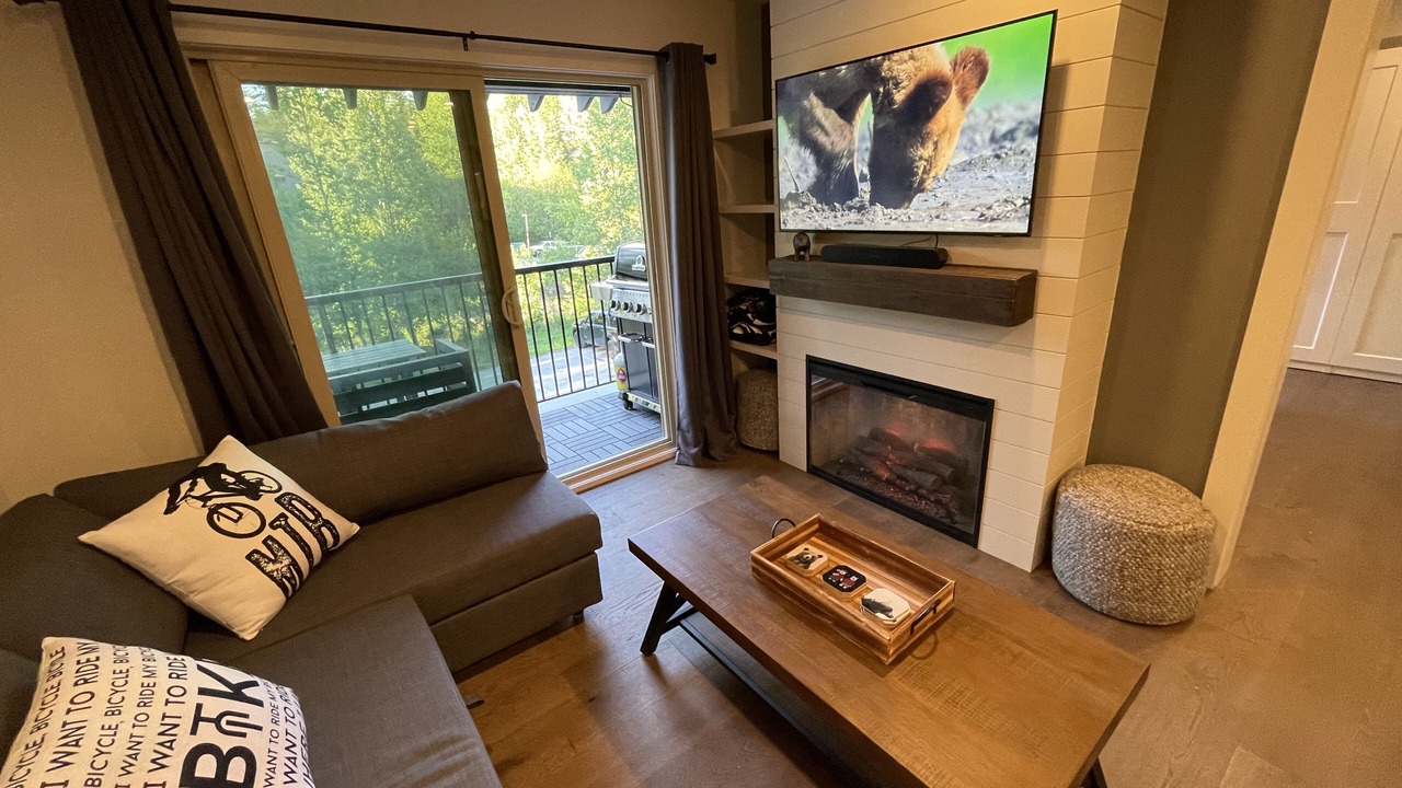 Photo of Livingroom in Whistler Creekside