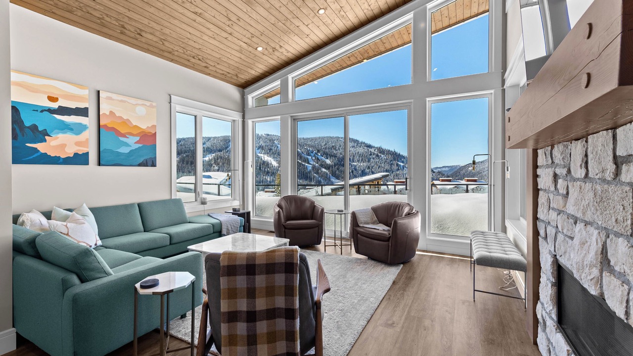 Photo of Livingroom in Sun Peaks