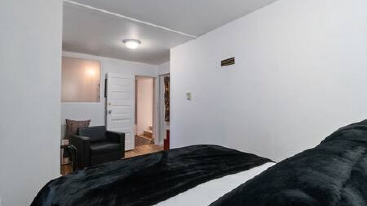 Photo of Bedroom in Upper Lonsdale