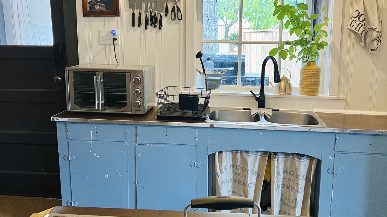 Photo of Kitchen in Honeymoon Bay
