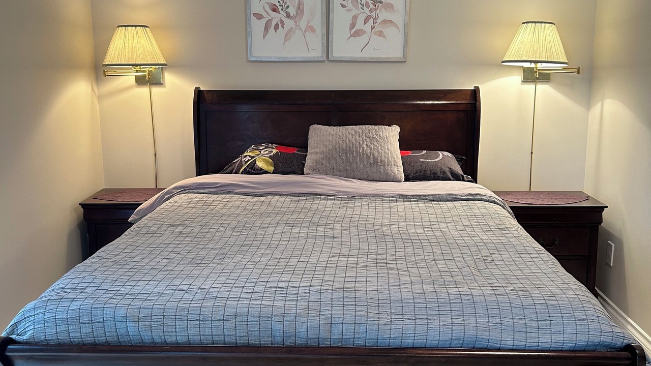 Photo of Bedroom in Chemainus