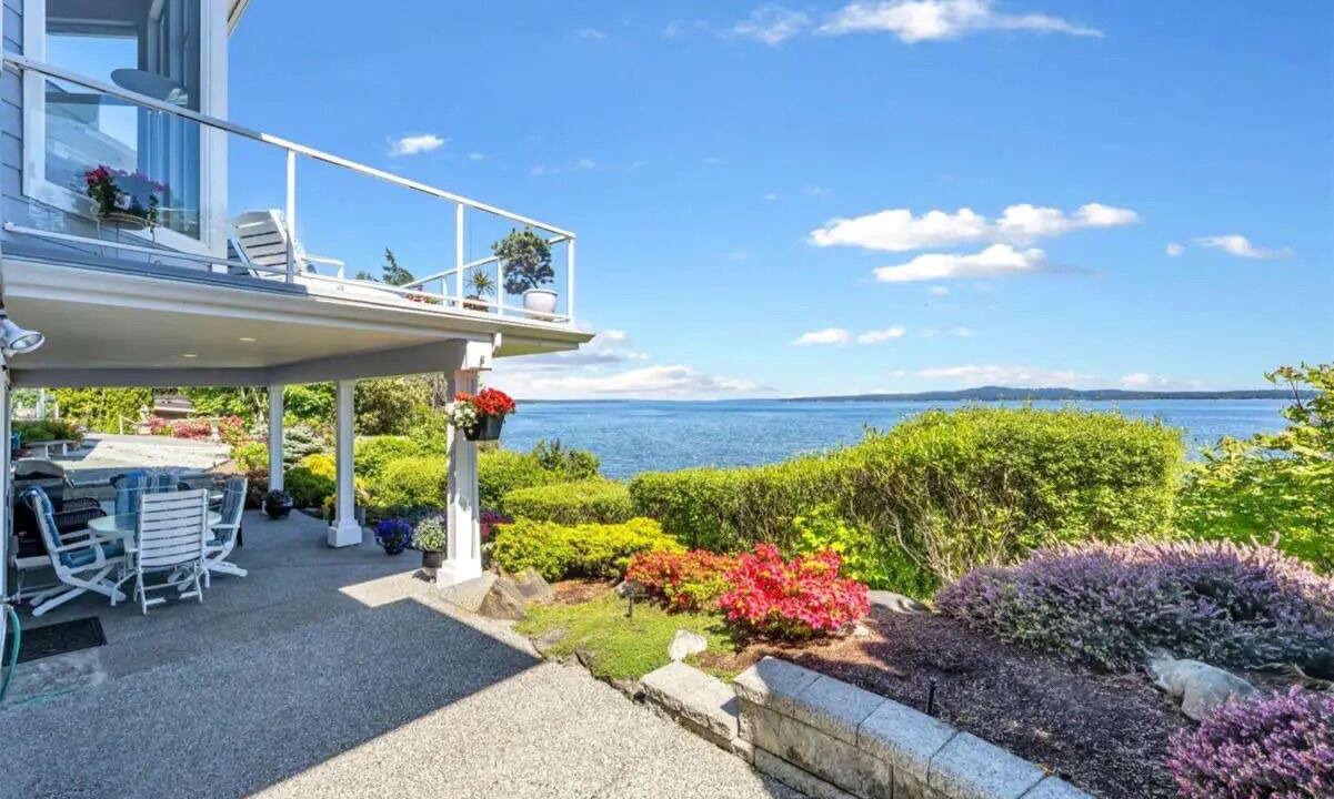 Photo of Patio Balcony in Chemainus