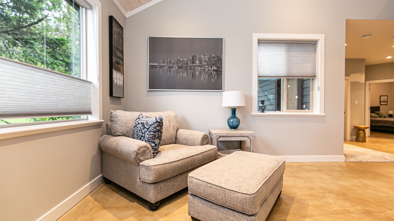 Photo of Livingroom in Juan de Fuca Electoral Area