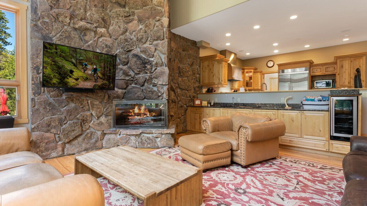 Photo of Livingroom in Vail