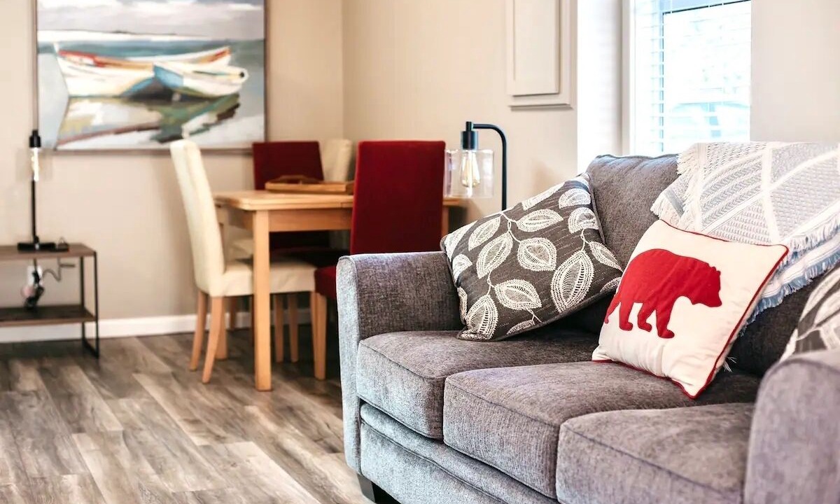 Photo of Livingroom in Shawnigan Lake