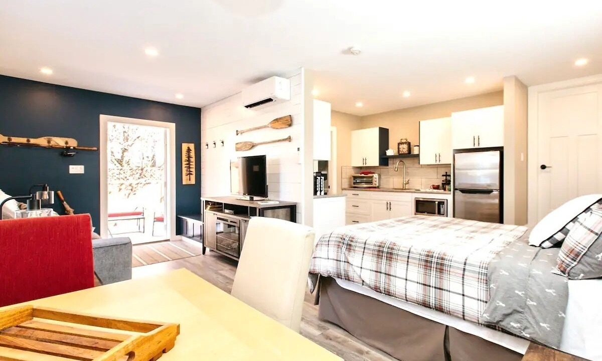 Photo of Bedroom in Shawnigan Lake
