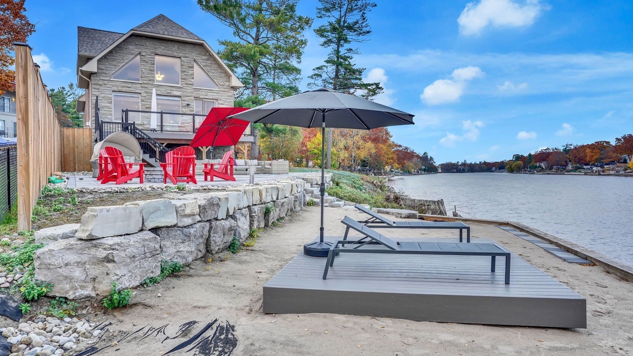 Photo of Patio Balcony in Wasaga Beach