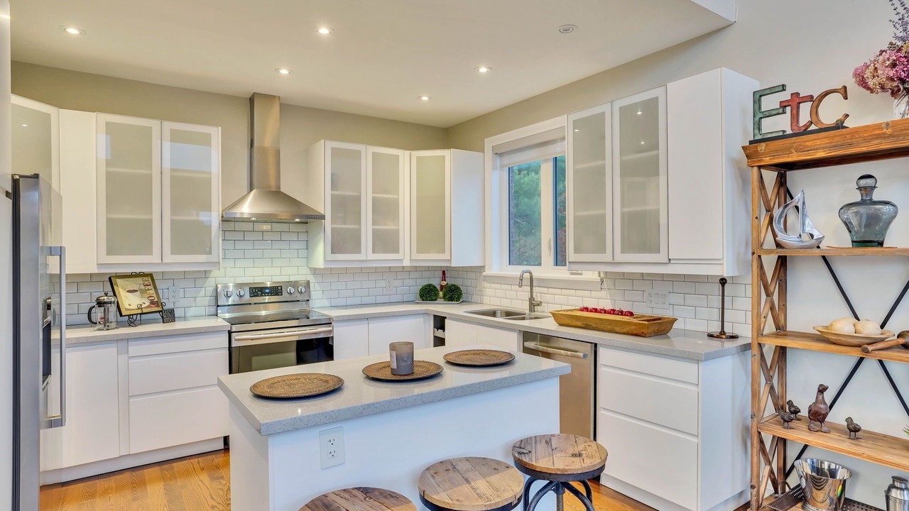 Photo of Kitchen in Wasaga Beach