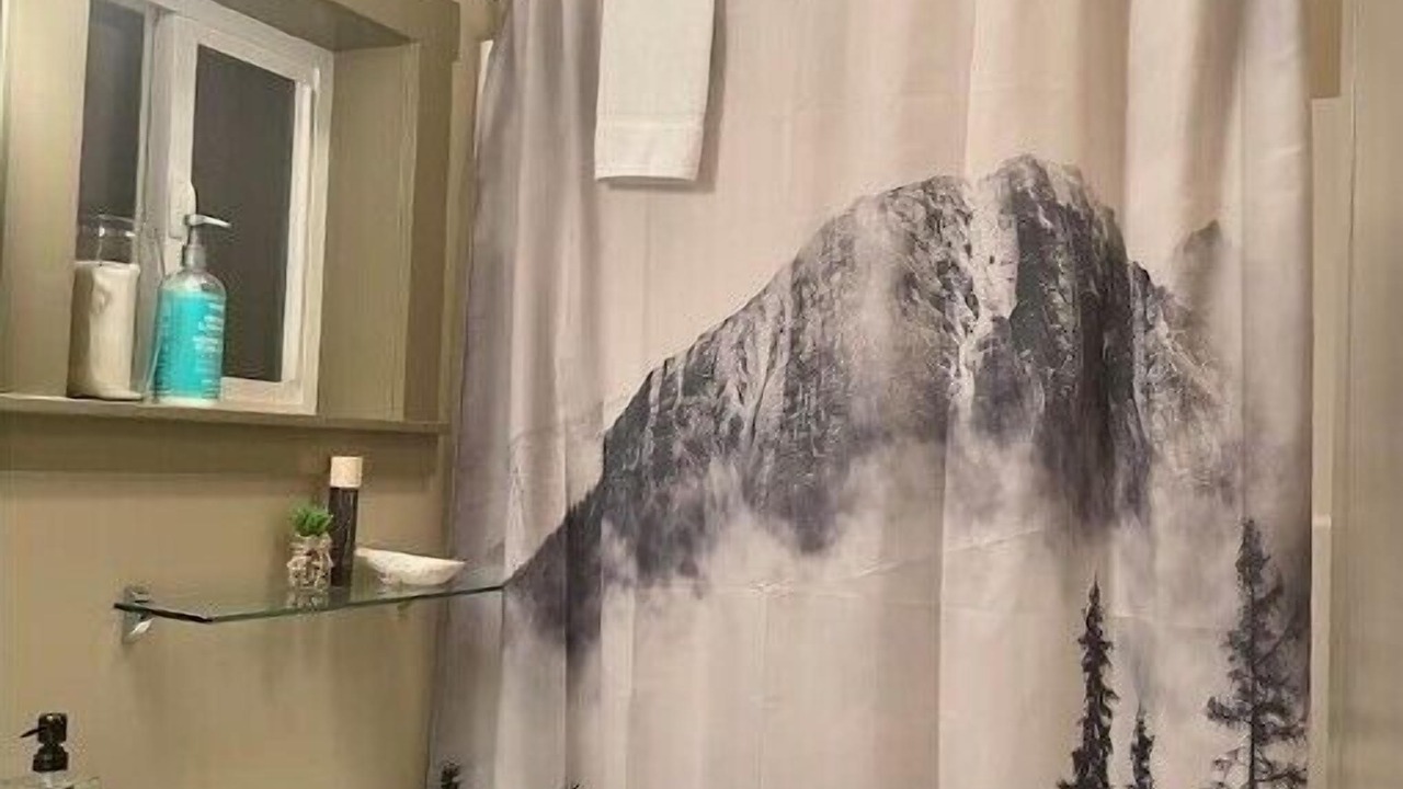 Photo of Bathroom in Port Renfrew