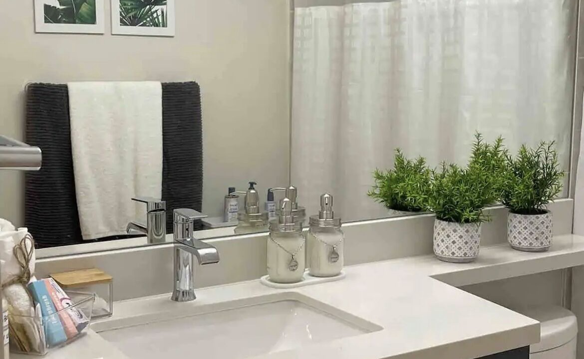 Photo of Bathroom in Fort York