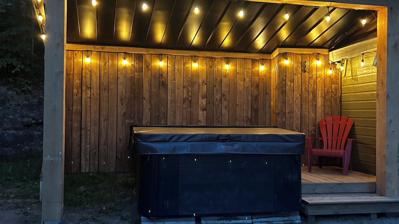 Photo of Patio Balcony in Saint-Aime-du-Lac-des-Iles