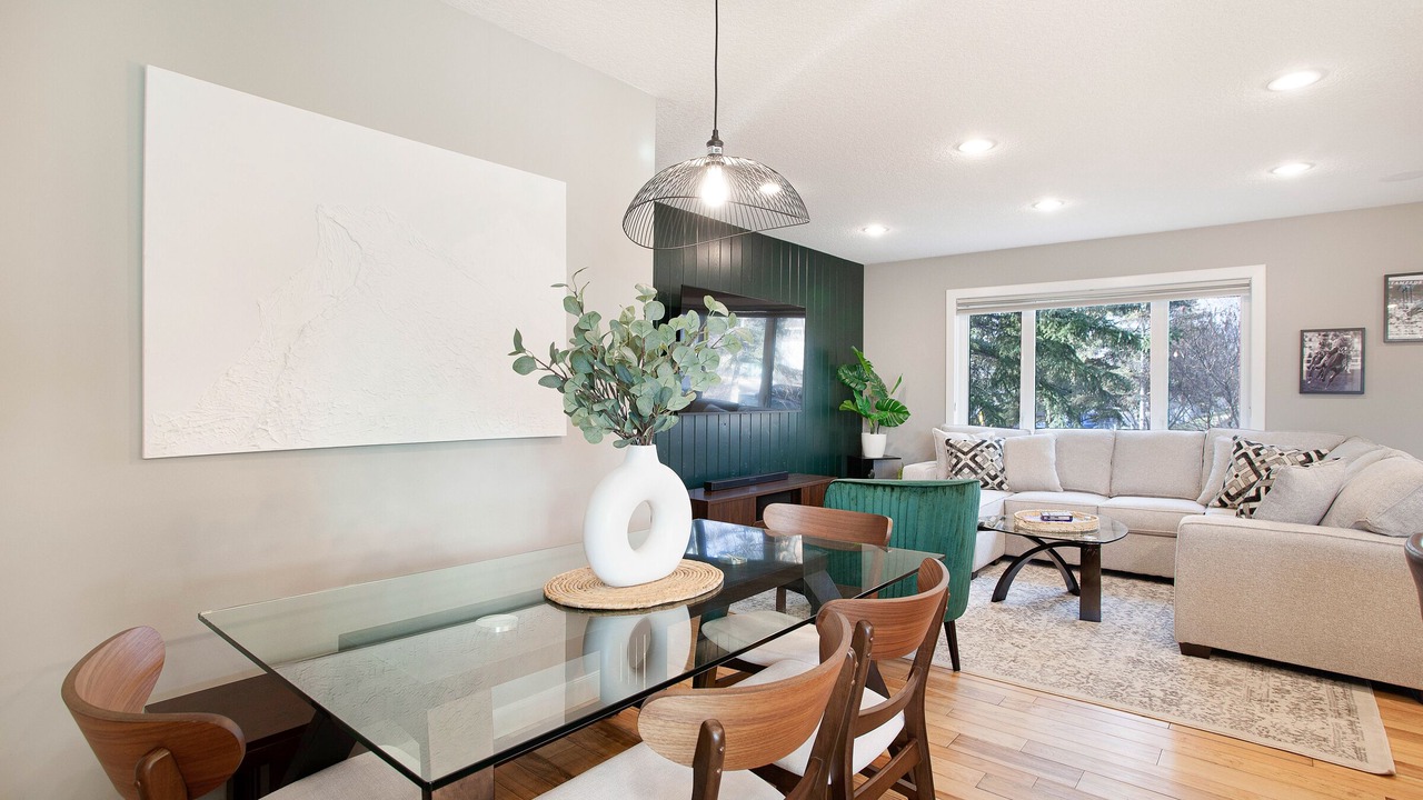 Photo of Livingroom in Southwest Calgary