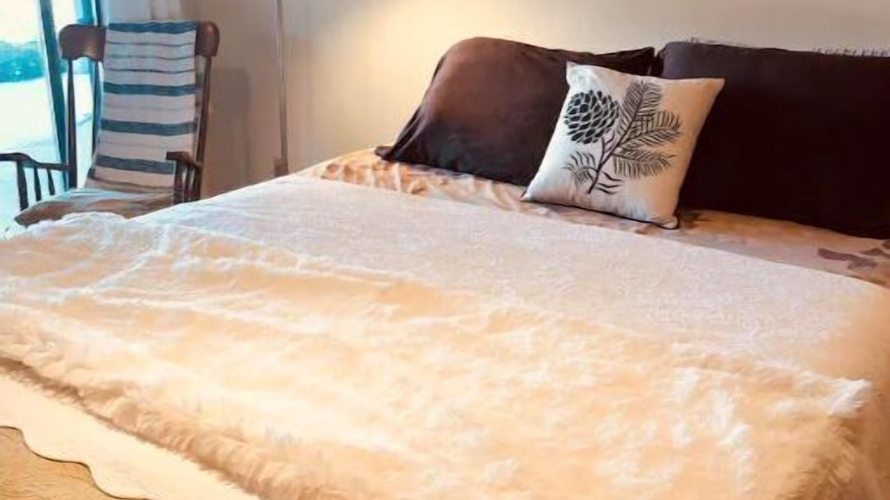 Photo of Bedroom in Mill Bay