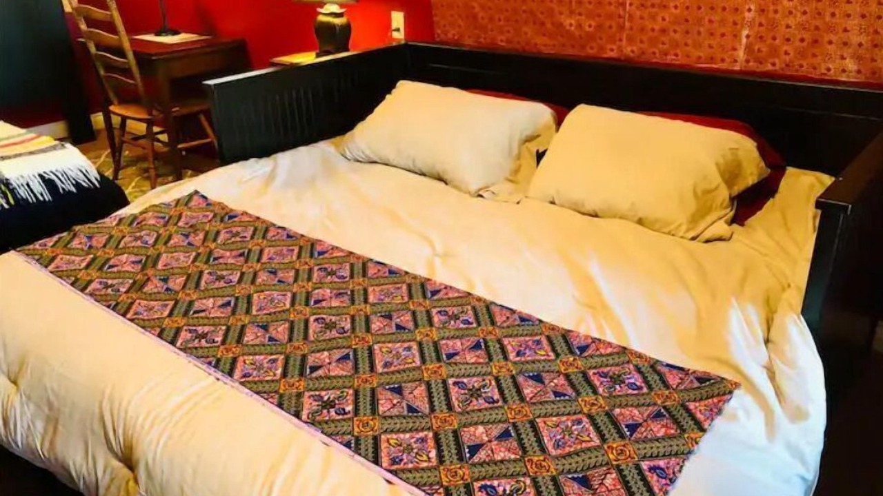 Photo of Bedroom in Mill Bay