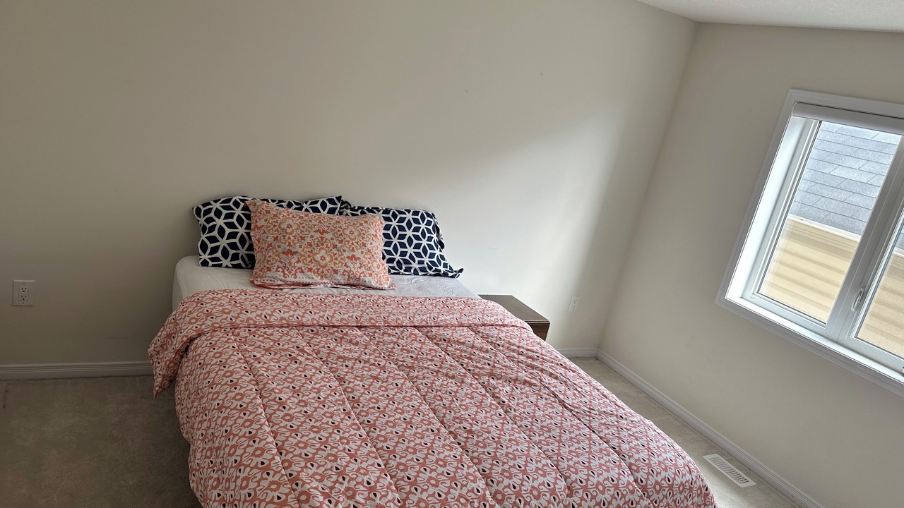 Photo of Bedroom in Thorold