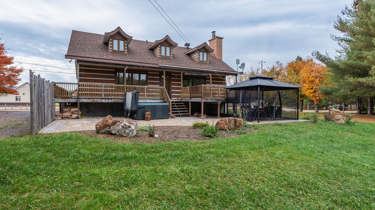 Photo of Outdoor in Amherst