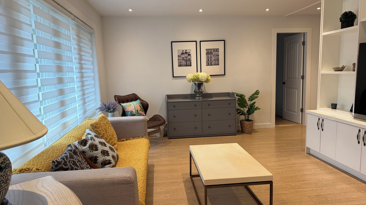 Photo of Livingroom in South Cambie