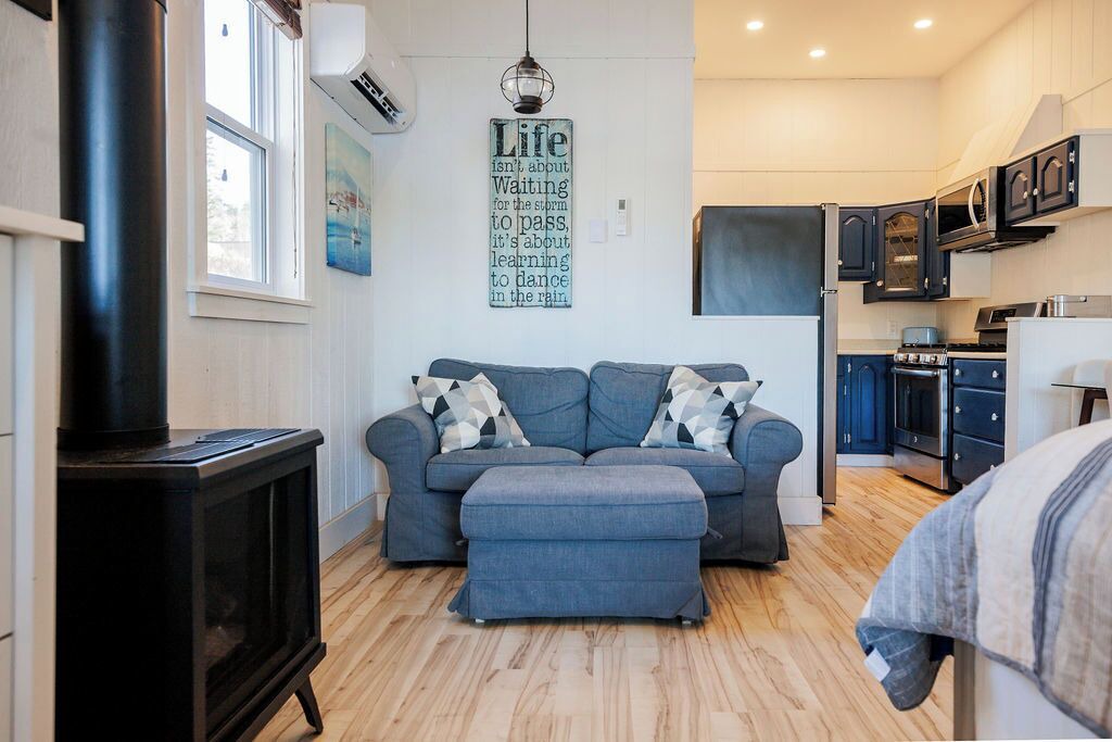 Photo of Livingroom in Boutiliers Point
