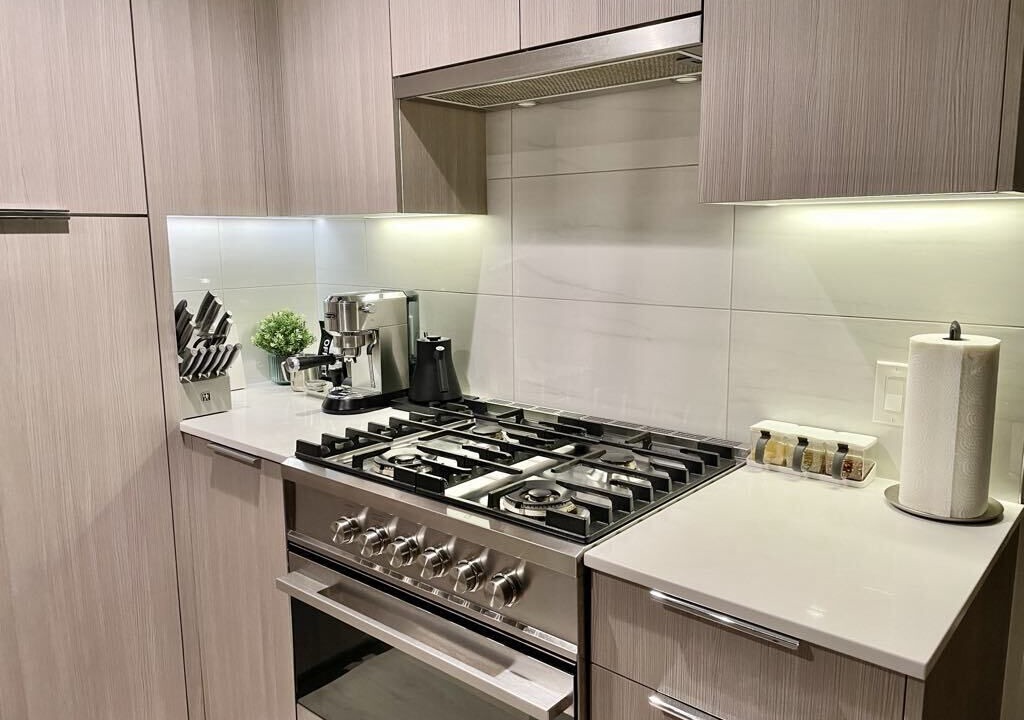 Photo of Kitchen in District of North Vancouver