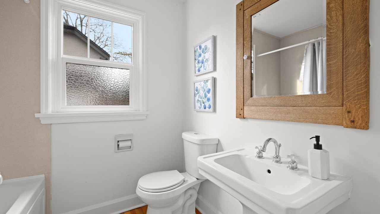 Photo of Bathroom in South Oak Bay