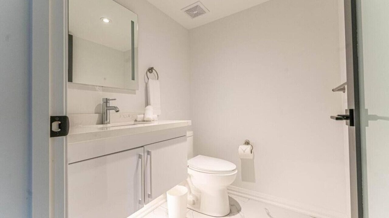 Photo of Bathroom in Port Weller
