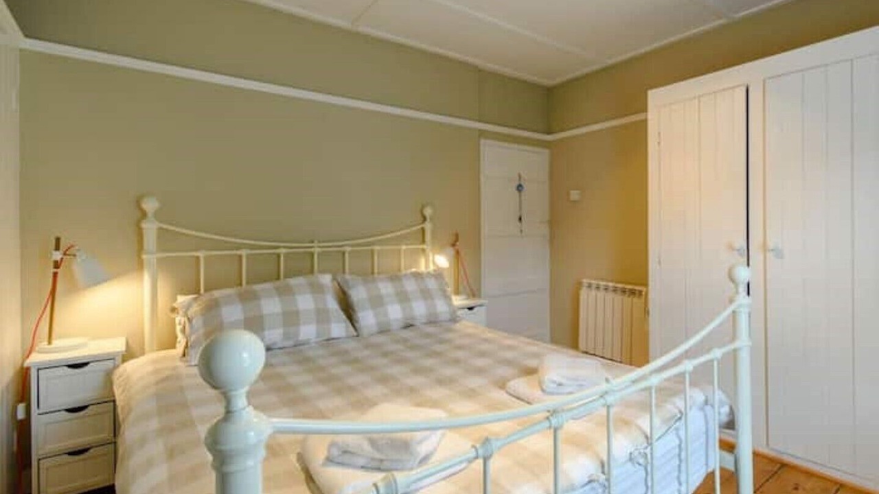 Photo of Bedroom in Meads