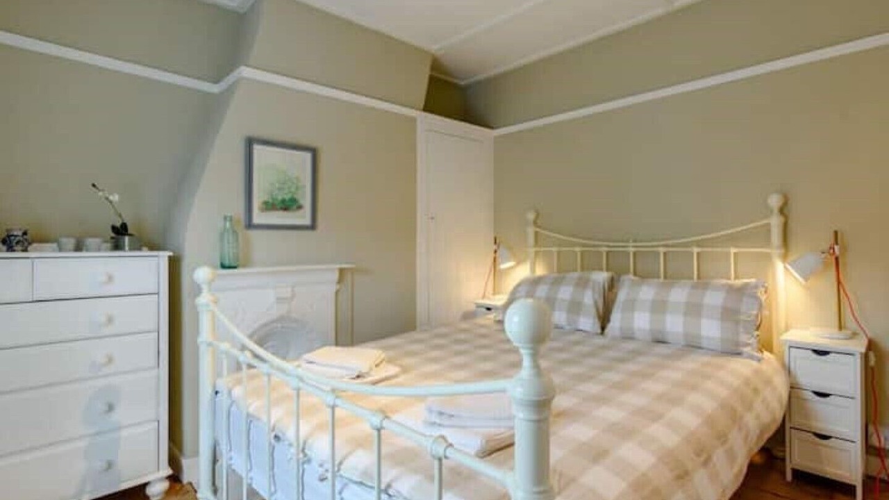Photo of Bedroom in Meads