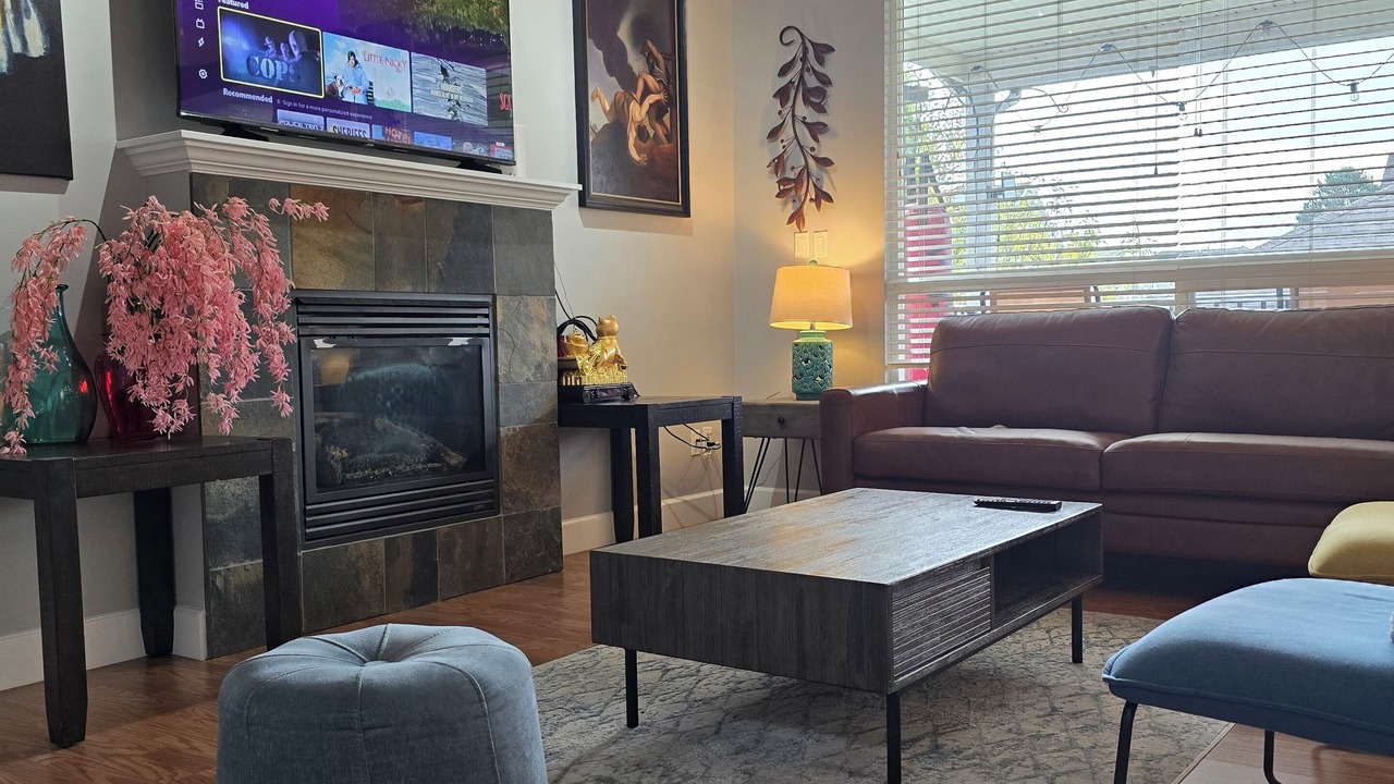Photo of Livingroom in Southwest Gordon Estate