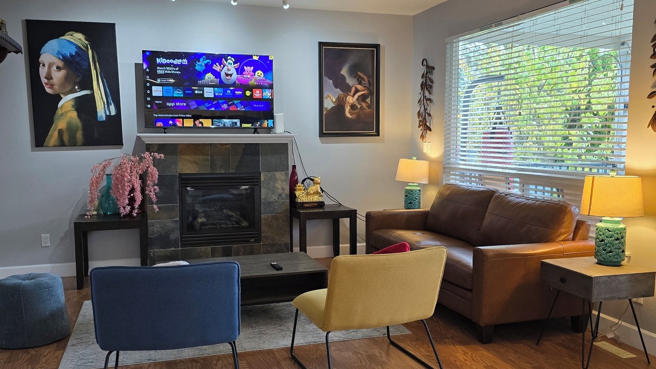 Photo of Livingroom in Southwest Gordon Estate