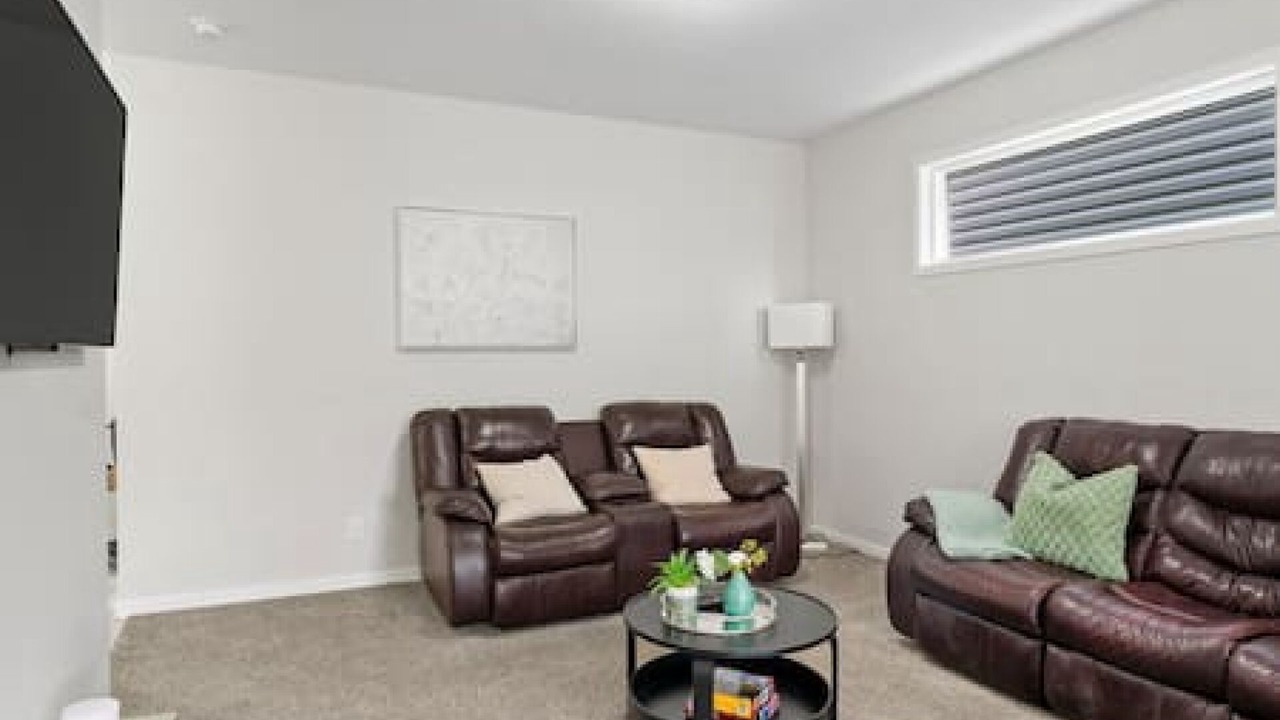 Photo of Livingroom in Southeast Calgary