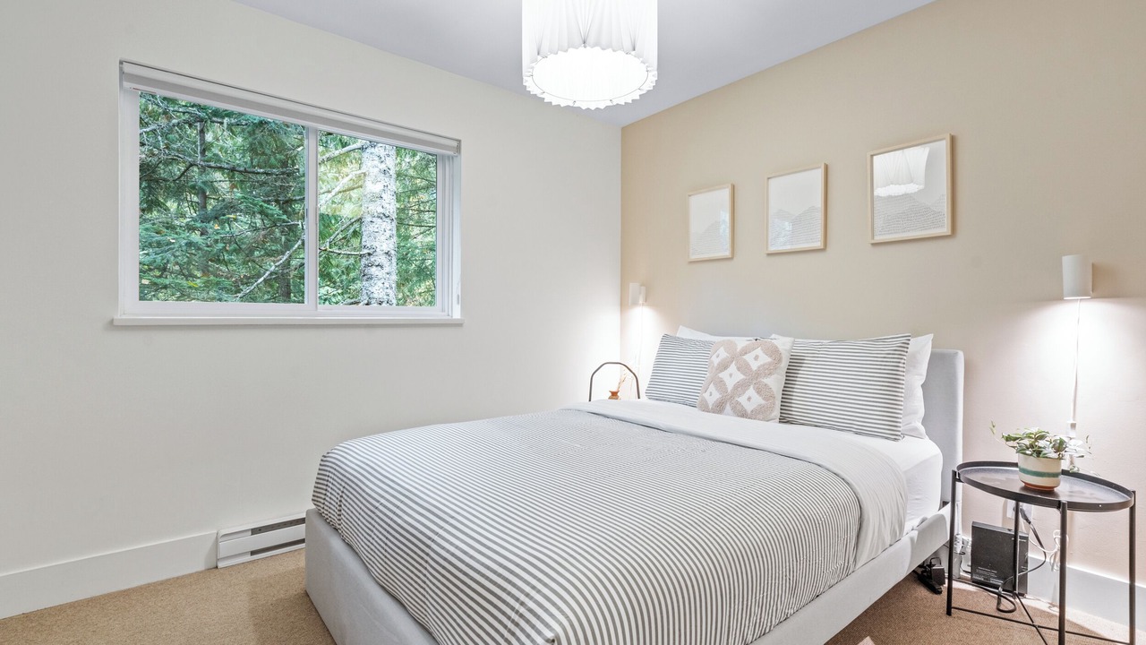 Photo of Bedroom in Whistler Creekside