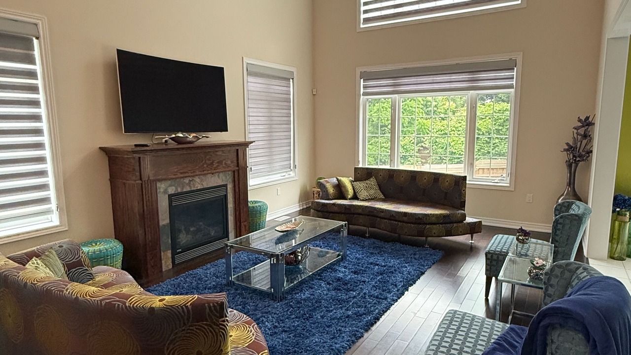 Photo of Livingroom in Hamilton