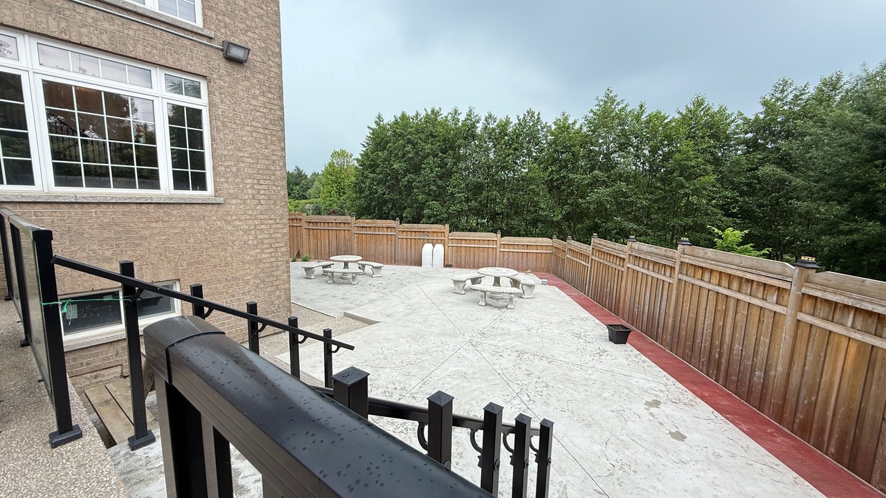 Photo of Outdoor in Hamilton