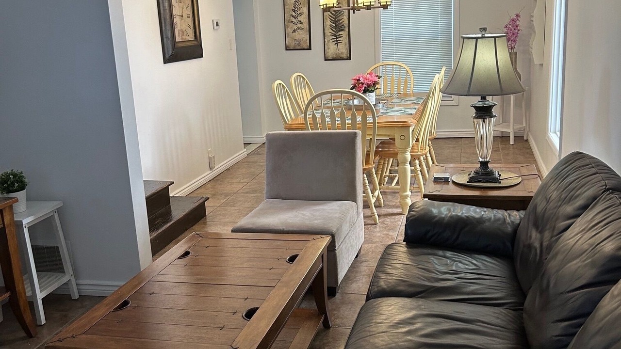 Photo of Livingroom in Bridgeview
