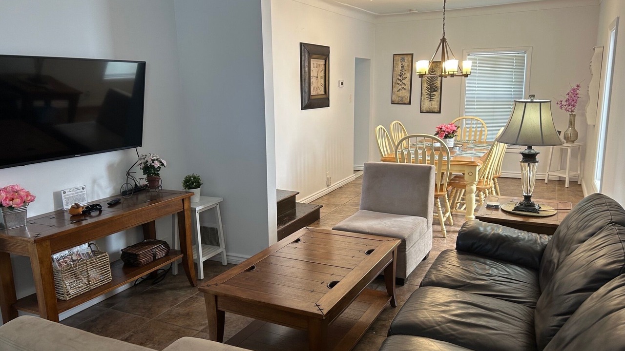Photo of Livingroom in Bridgeview