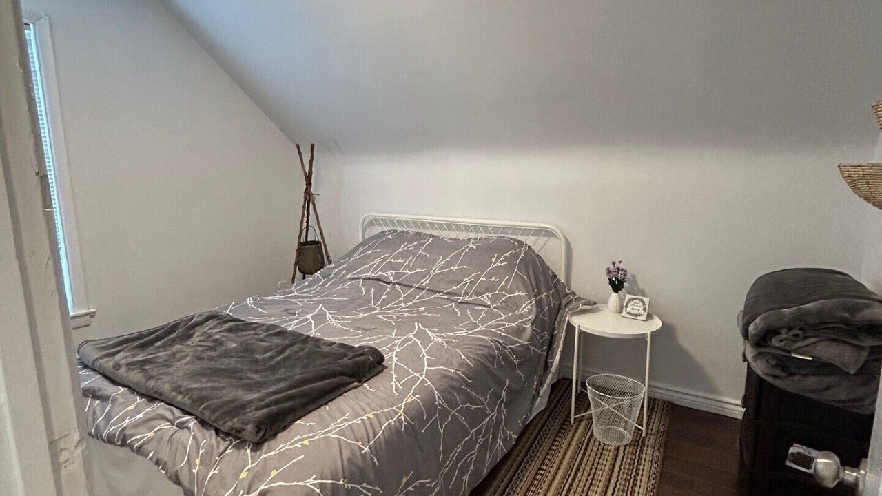 Photo of Bedroom in Bridgeview