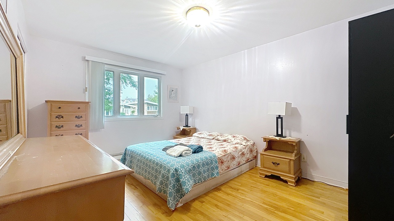 Photo of Bedroom in Laval