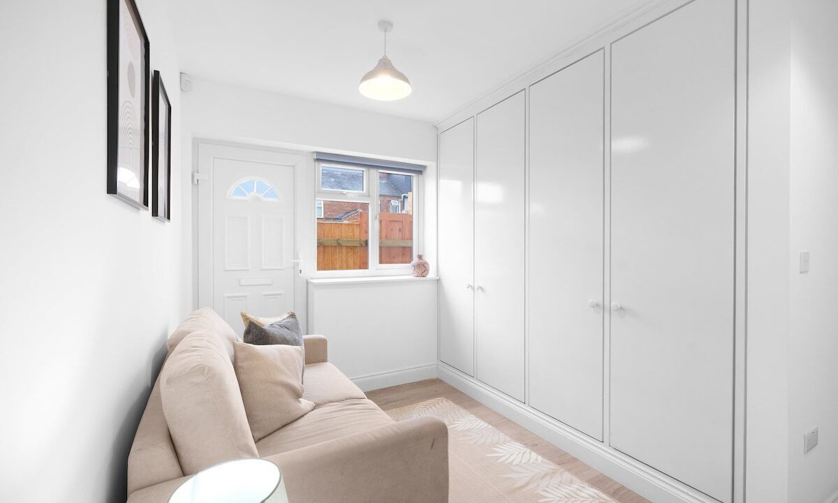 Photo of Livingroom in Borehamwood