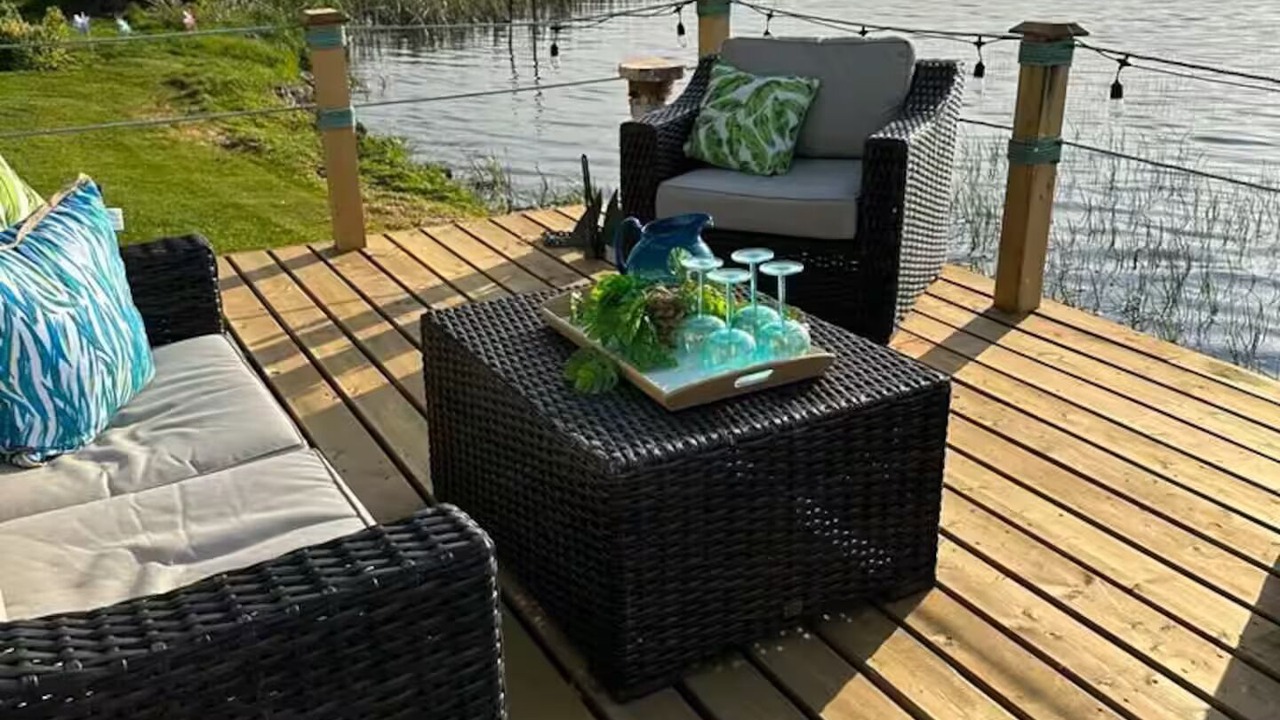 Photo of Patio Balcony in Merrickville-Wolford