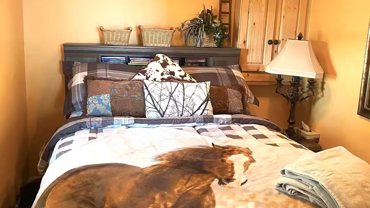 Photo of Bedroom in Merrickville-Wolford