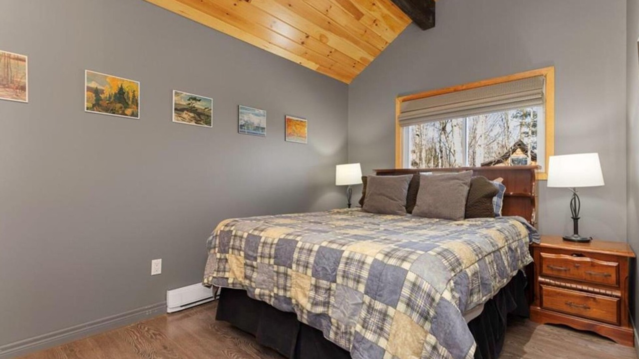 Photo of Bedroom in McKellar