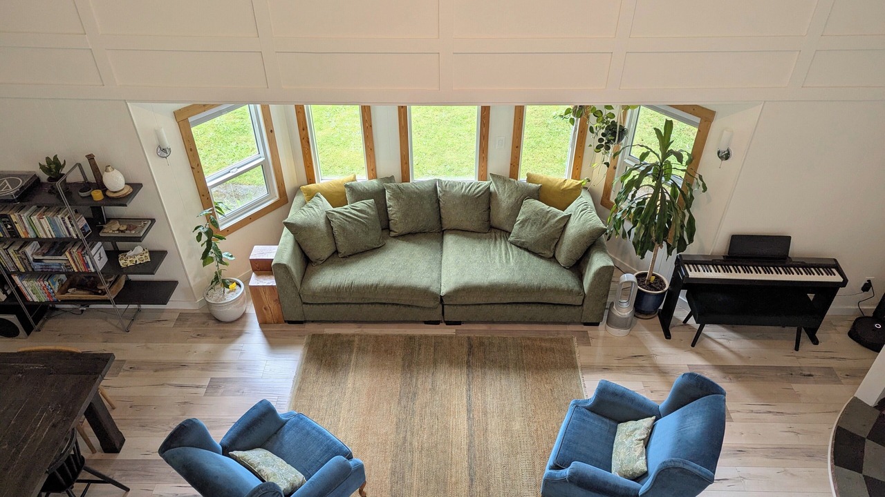 Photo of Livingroom in Yellow Point