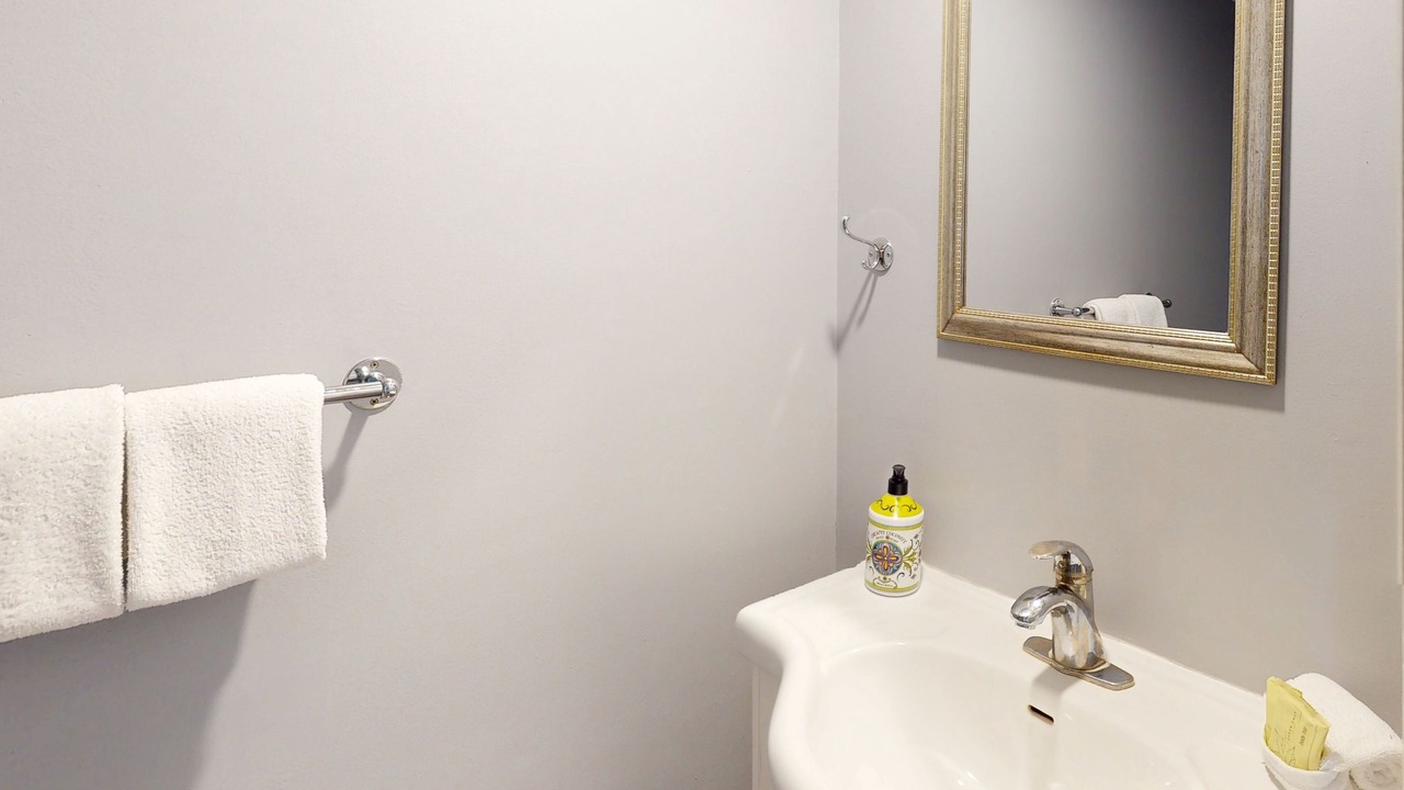 Photo of Bathroom in Wasaga Beach