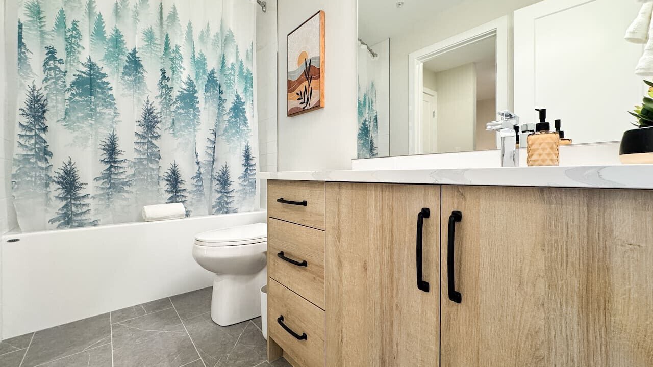 Photo of Bathroom in Golden