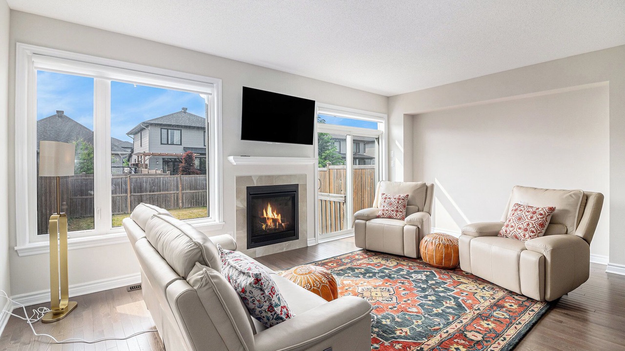 Photo of Livingroom in Ottawa Division