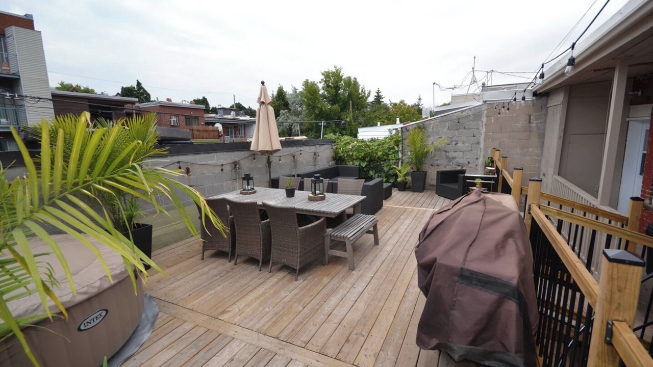 Photo of Outdoor in Mile End
