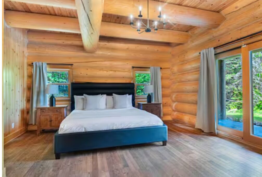 Photo of Bedroom in Fiddler Lake Resort